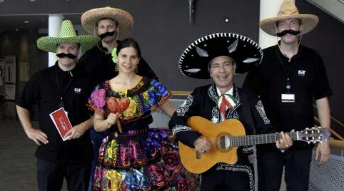 Pinata slaan voor volwassenen